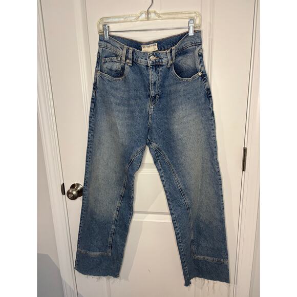 Free People We The Free Risk Taker Mid Rise Jeans Raw Hem Medium Wash 30 - Picture 7 of 11